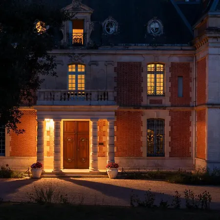 Enjoy Summer At Chateau De Monbrison, For Four Guests * Saint-Michel (Tarn-et-Garonne)